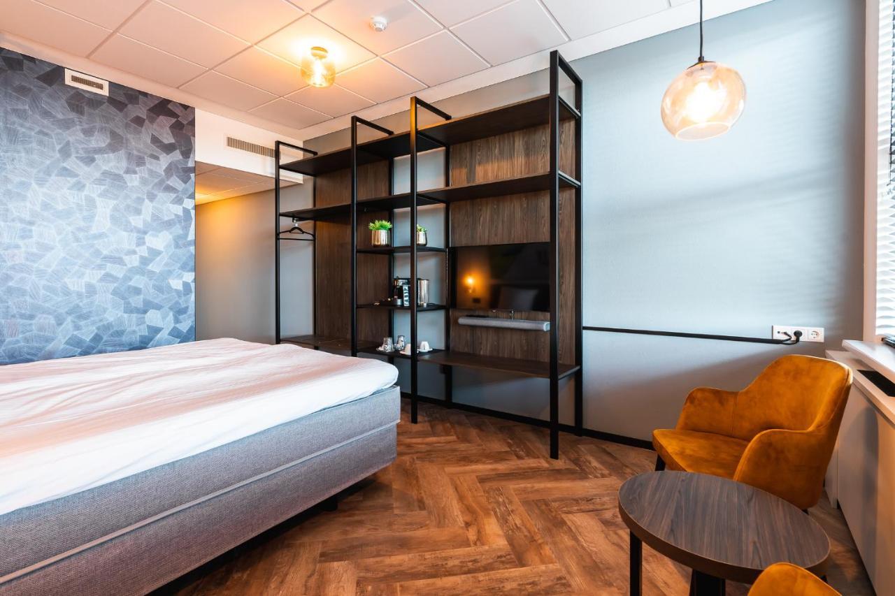 Onderwijshotel De Rooi Pannen Eindhoven Exterior foto