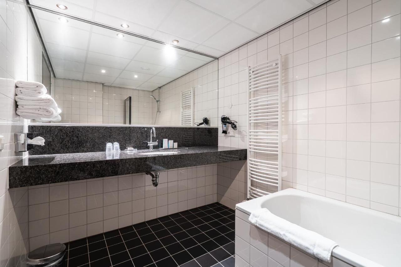 Onderwijshotel De Rooi Pannen Eindhoven Exterior foto