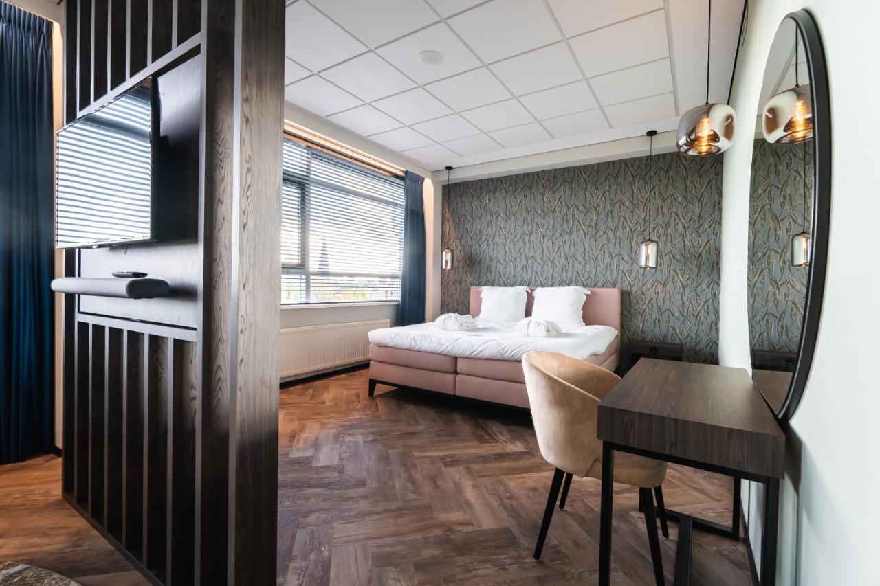 Onderwijshotel De Rooi Pannen Eindhoven Exterior foto