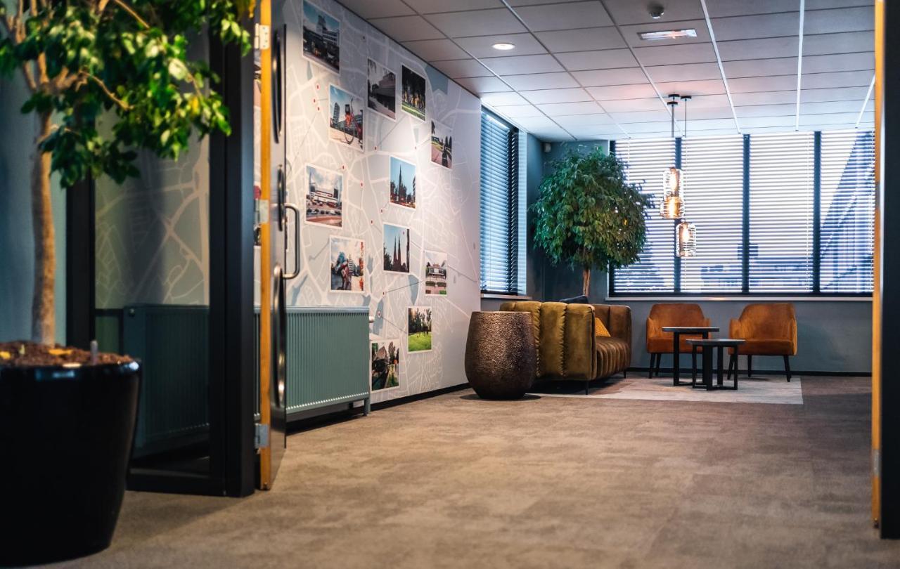 Onderwijshotel De Rooi Pannen Eindhoven Exterior foto