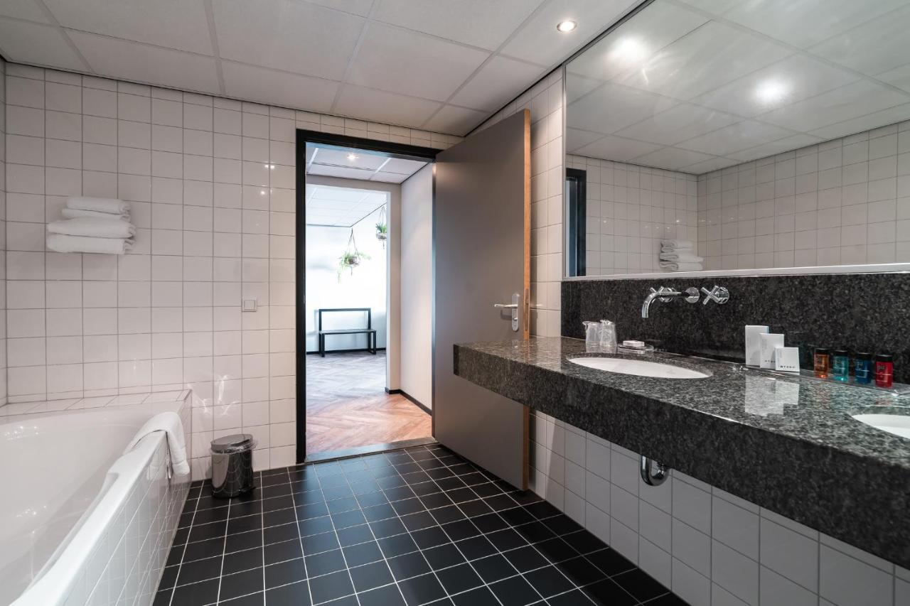 Onderwijshotel De Rooi Pannen Eindhoven Exterior foto